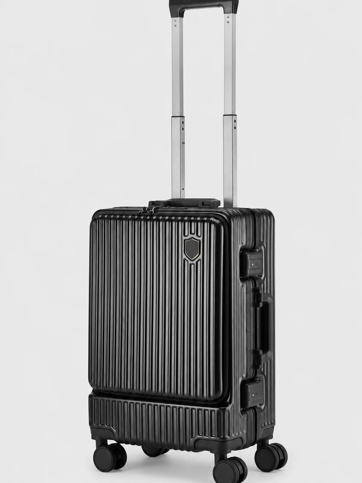 Чемодан Odyssey S (черный)